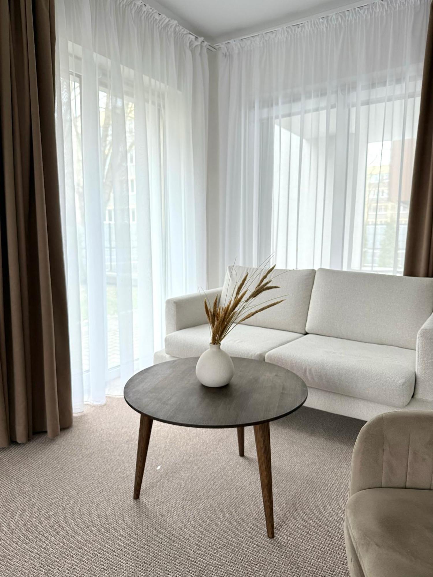Izabeles Apartamentai Palanga Exteriör bild